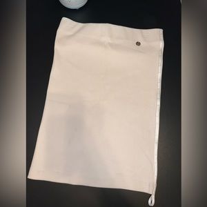 Niumi Light Pink Pencil Skirt with Brand name Strip in white on side Size M NWOT